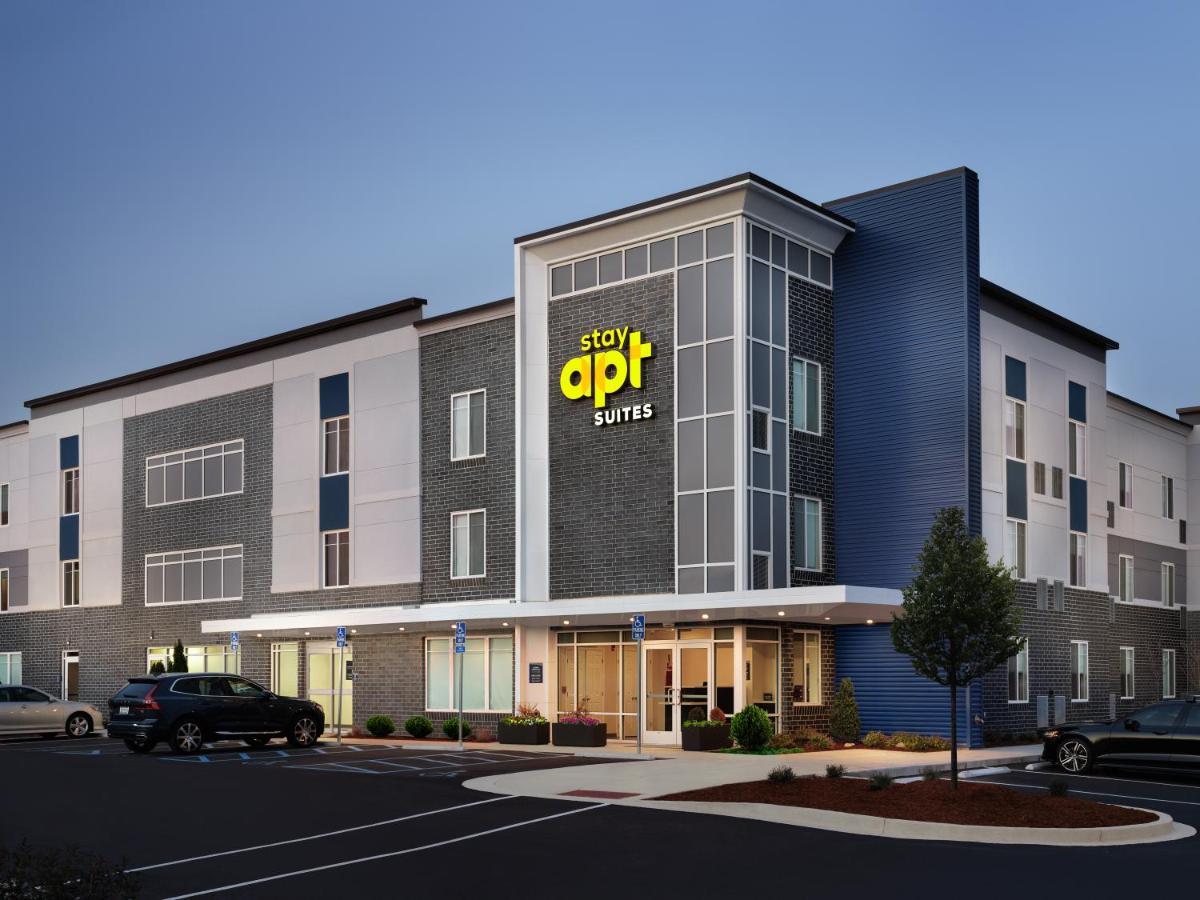 Stayapt Suites San Antonio-Randolph Live Oak Exterior photo