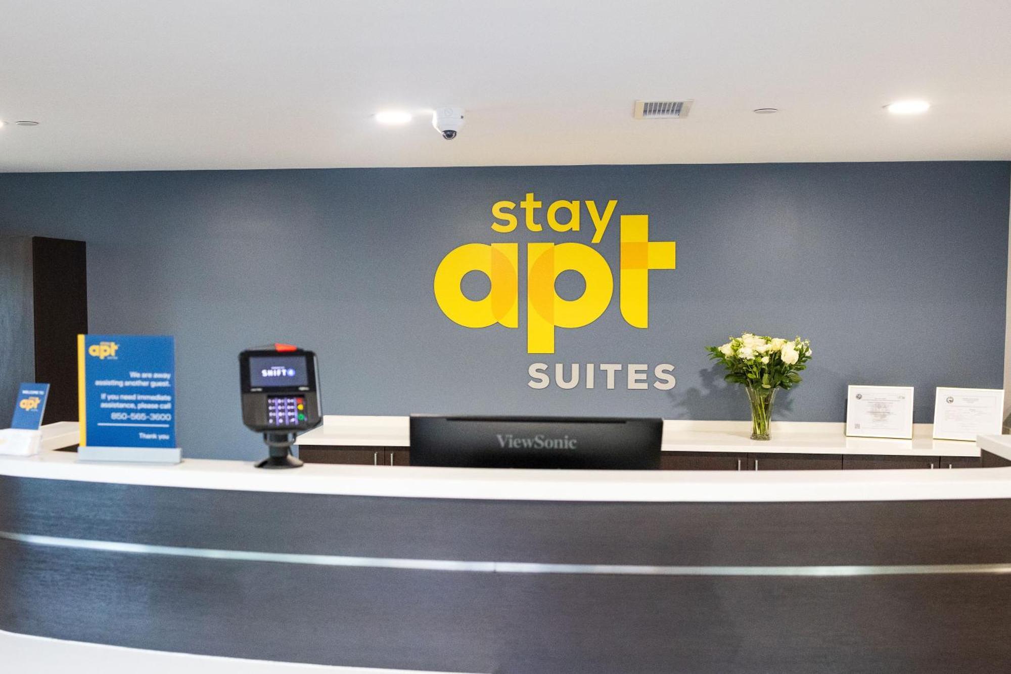 Stayapt Suites San Antonio-Randolph Live Oak Exterior photo